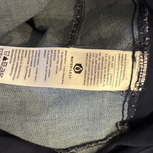 Levi maternity shorts sz XL - Picture 5 of 6